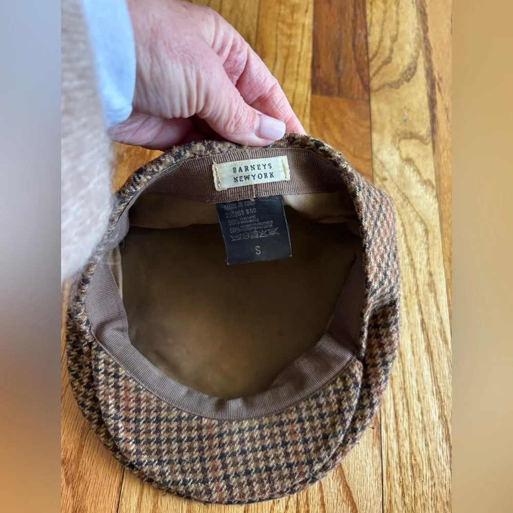 Barneys New York Brown Wool Blend Houndstooth Cap